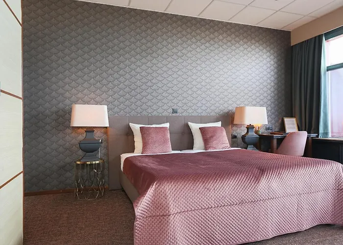 Strandhotel Scheveningen 3*