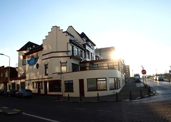 Strandhotel Scheveningen 3*