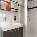 호텔 Strandhotel Scheveningen 3*