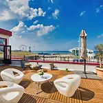 Strandhotel Scheveningen 3* 헤이그