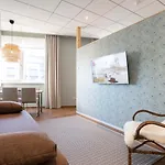 Strandhotel Scheveningen 호텔 3*