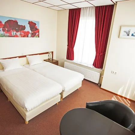 Strandhotel Scheveningen Отель Гаага