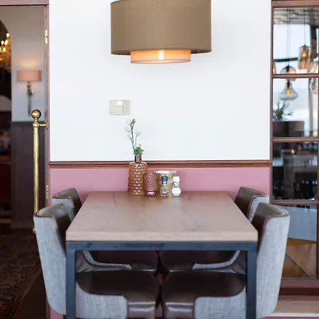 Strandhotel Scheveningen 3*