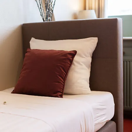 Strandhotel Scheveningen Hotel 3*