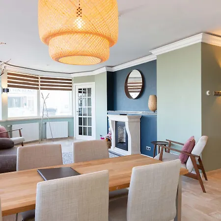 Strandhotel Scheveningen מלון