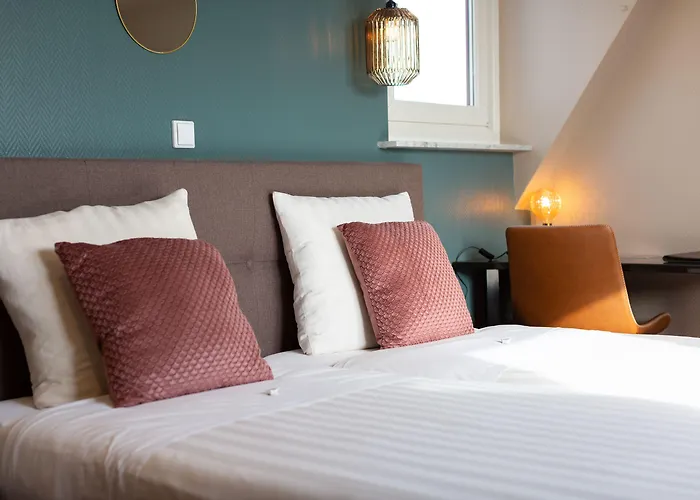 Отель Strandhotel Scheveningen