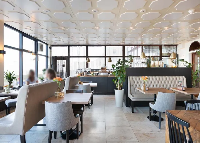 Strandhotel Scheveningen 3* Гаага