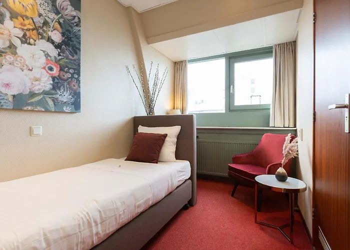 Hotel Strandhotel Scheveningen 3*